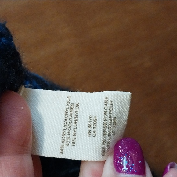 Free People sweater. Size xsmall - Picture 9 of 10